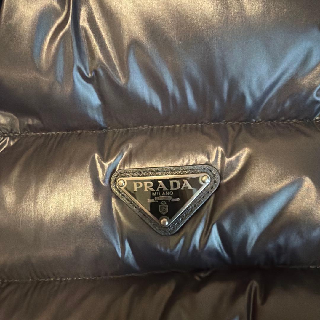 PRADA プラダ　ダウンベスト