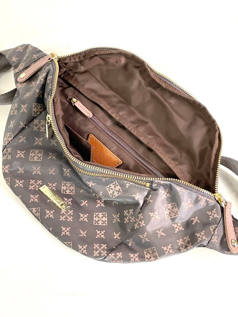 ほほ未使用 russet ラシット ウエストポーチ ボディバッグ