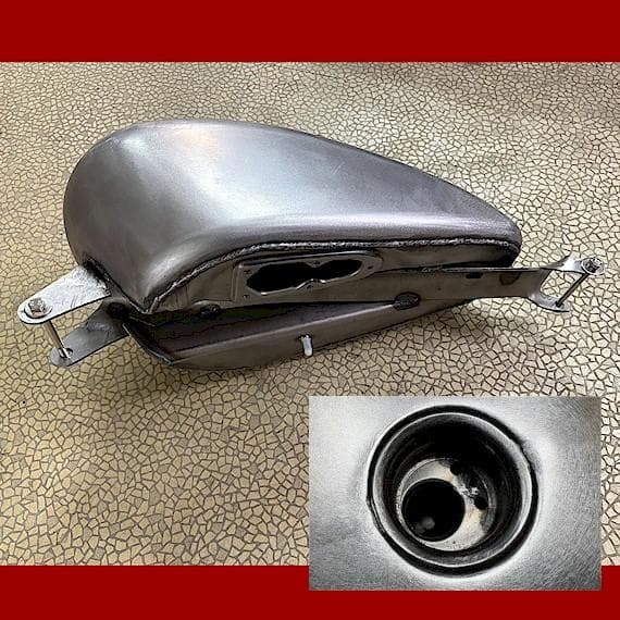 ハーレースポーツスター インジェクション用タンク 14.4L 新品 レプリカ品