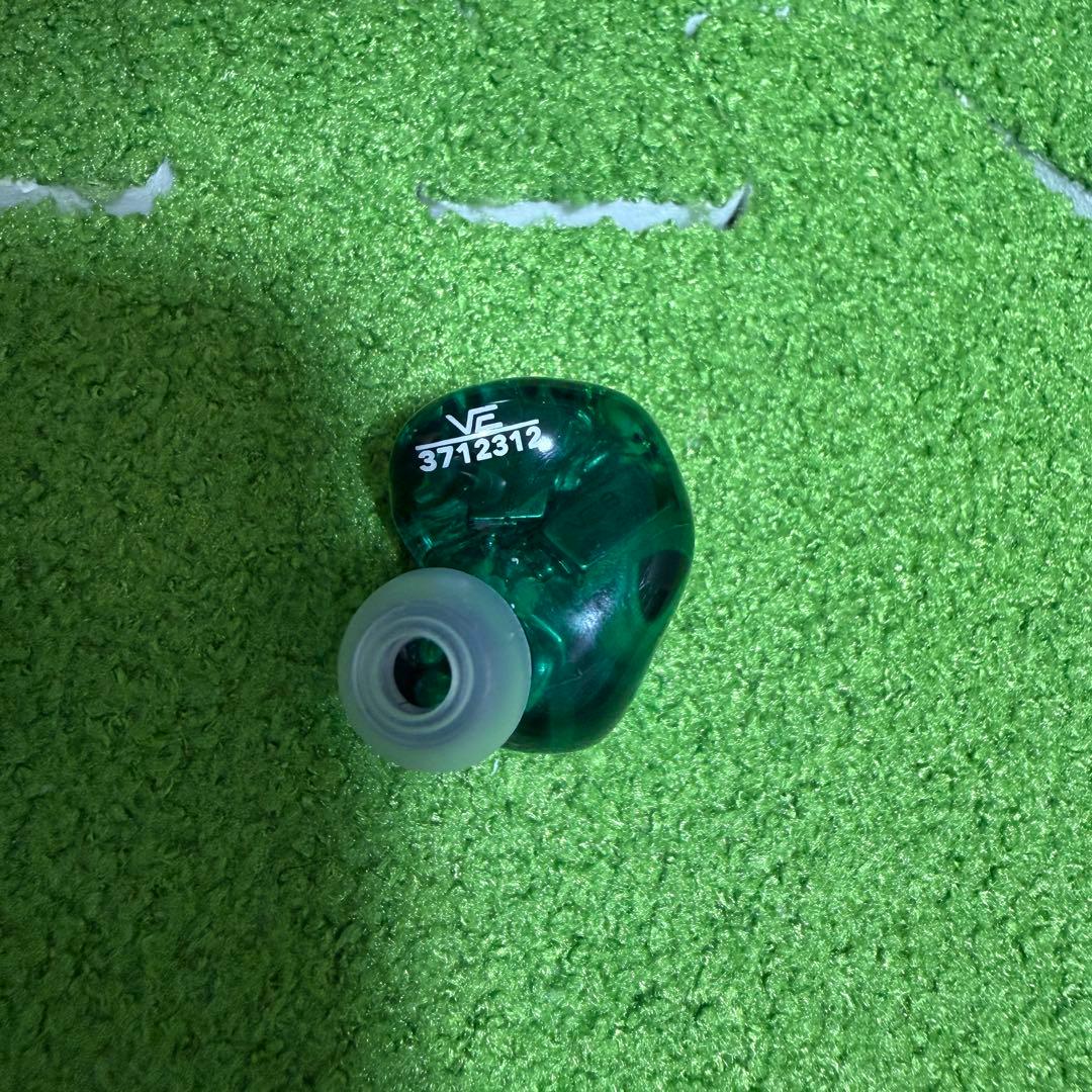 酒*t様 【使用少・美品】VISION EARS VE8 (Universal