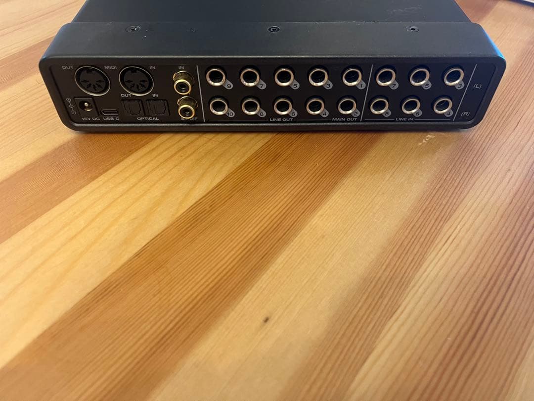 motu ultralite mk5 箱付き