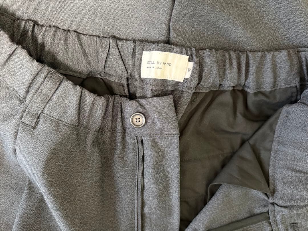 最終値下新品25AW STILL BY HAND グレー2タックテーパードパンツ
