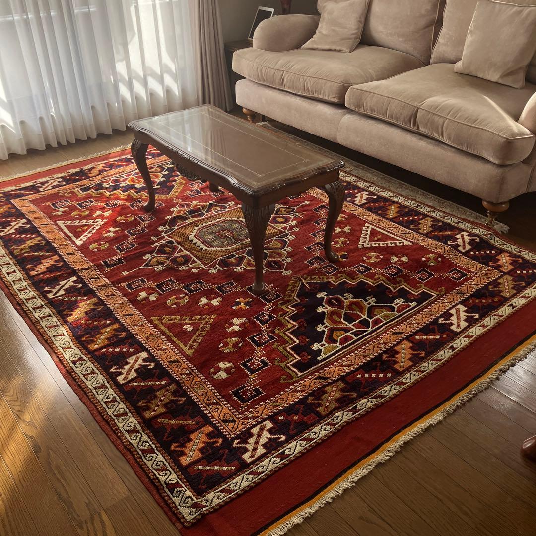 実物を見たら感動ものです！とても貴重なトルコオールド絨毯　素晴らしい色合い