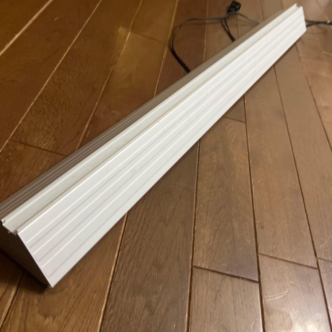 アクロトライアングルTRIANGLE LED VIVID 900 90cm