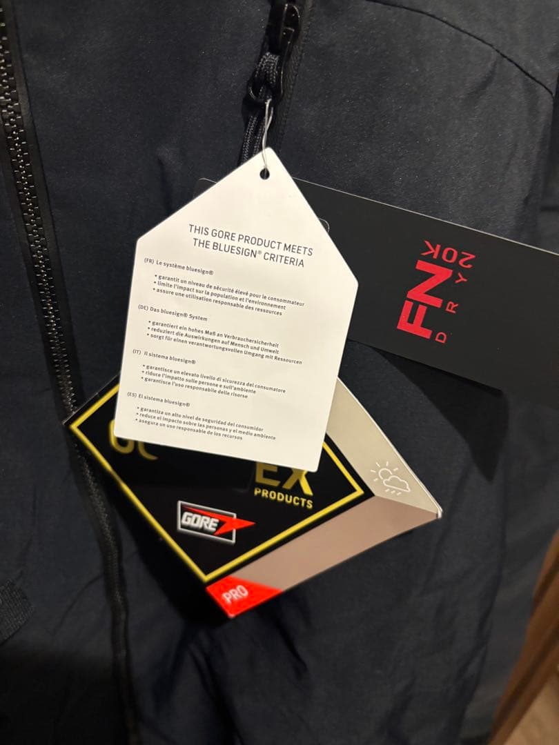 オークリー　ウェア　Oakley GORE-TEX パフォーマンスフィット M