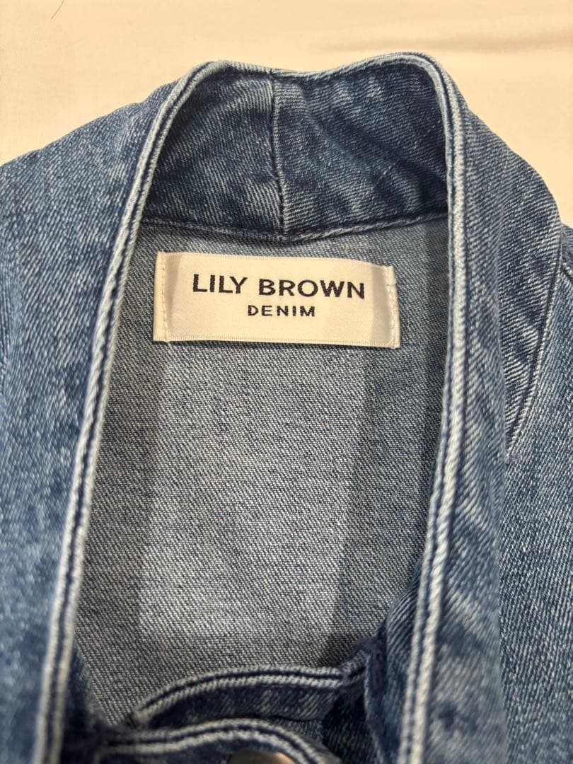 リリーブラウン Lily Brownリボン付きデニムシャツワンピース