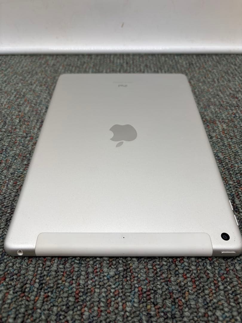 【94%】 iPad 第8世代　Wi-Fi + Cellularモデル