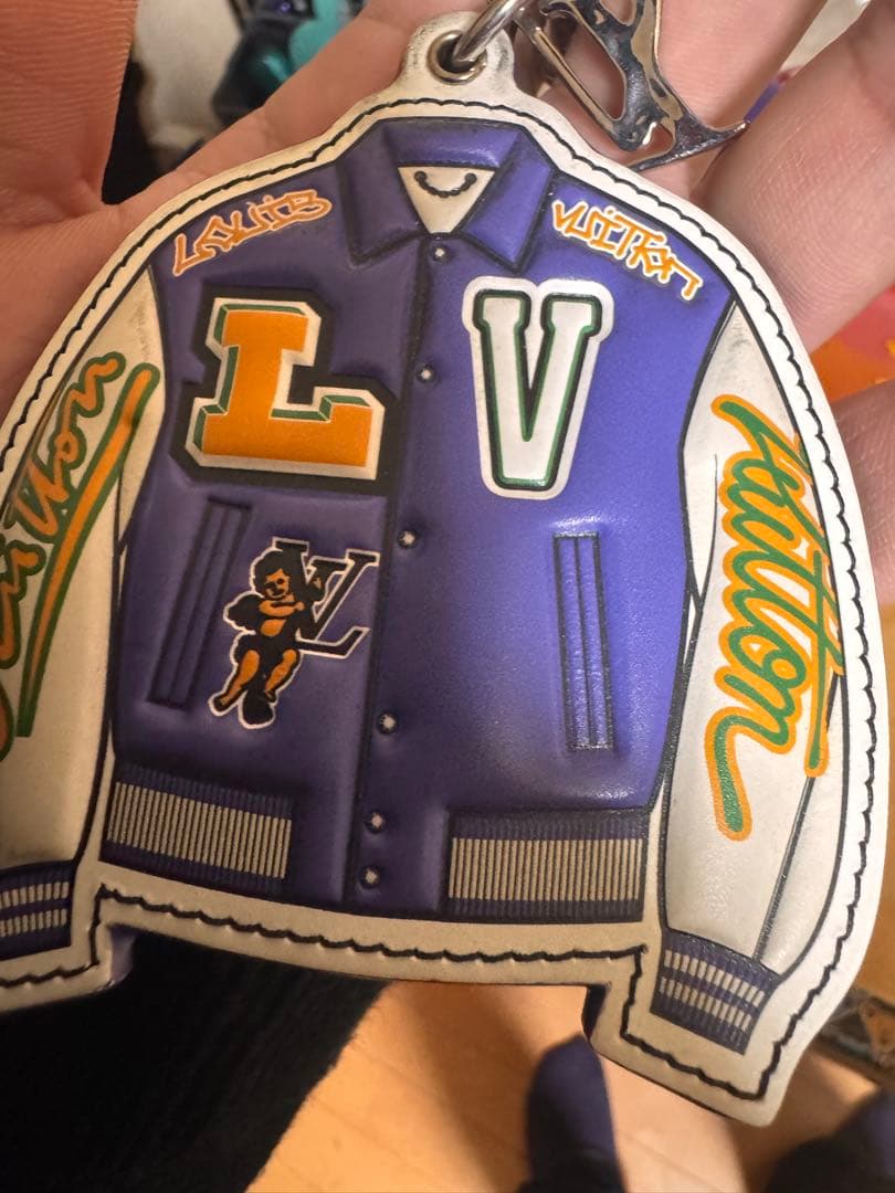 ルイヴィトンキーホルダー