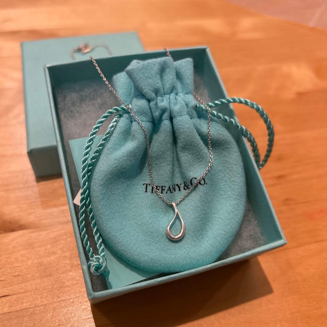 Tiffany & Co. エルサペレッティ オープンティアドロップネックレス