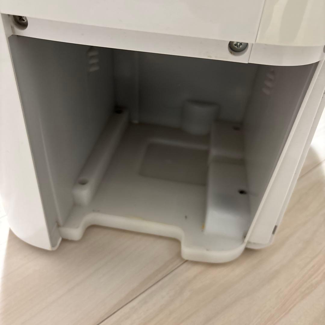 SHARP 空気清浄タイプ プラズマクラスター除湿機/CV-EF120-W