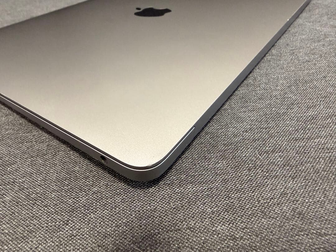 Macbook Air M1 8GB 256GB スペースグレイ