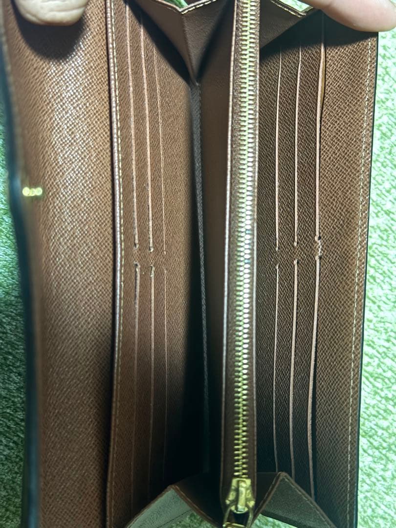 【美品】ルイ・ヴィトン　ポルトフォイユサラ