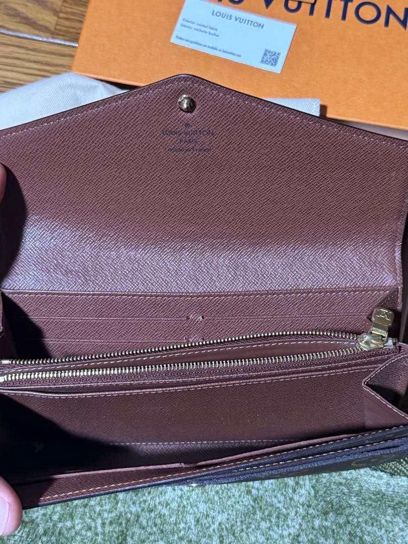 【美品】ルイ・ヴィトン　ポルトフォイユサラ
