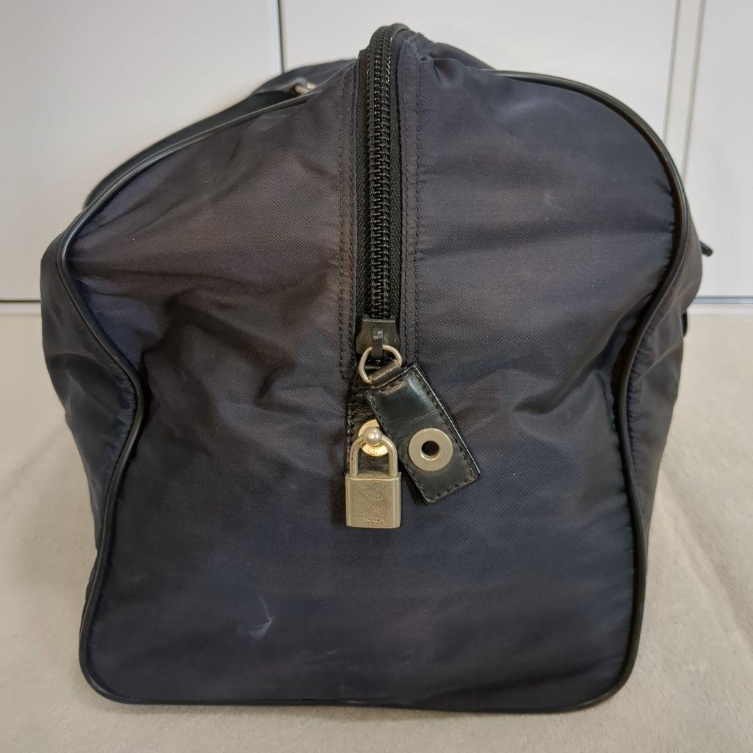 プラダ ボストンバッグ 三角ロゴ 希少色 ネイビー レザーハンドル 大容量