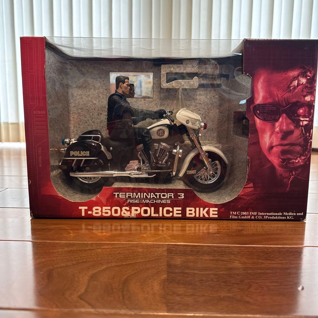 【未使用】TERMINATOR 3 T-850&POLICEBIKE フィギュア