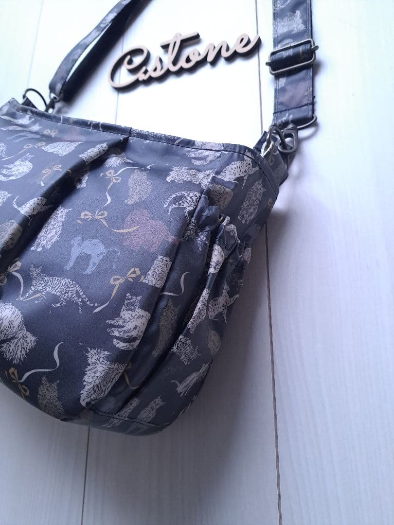 TopTop様　リバティ　コー・アンド・エイト)すみ黒地　横長ショルダー