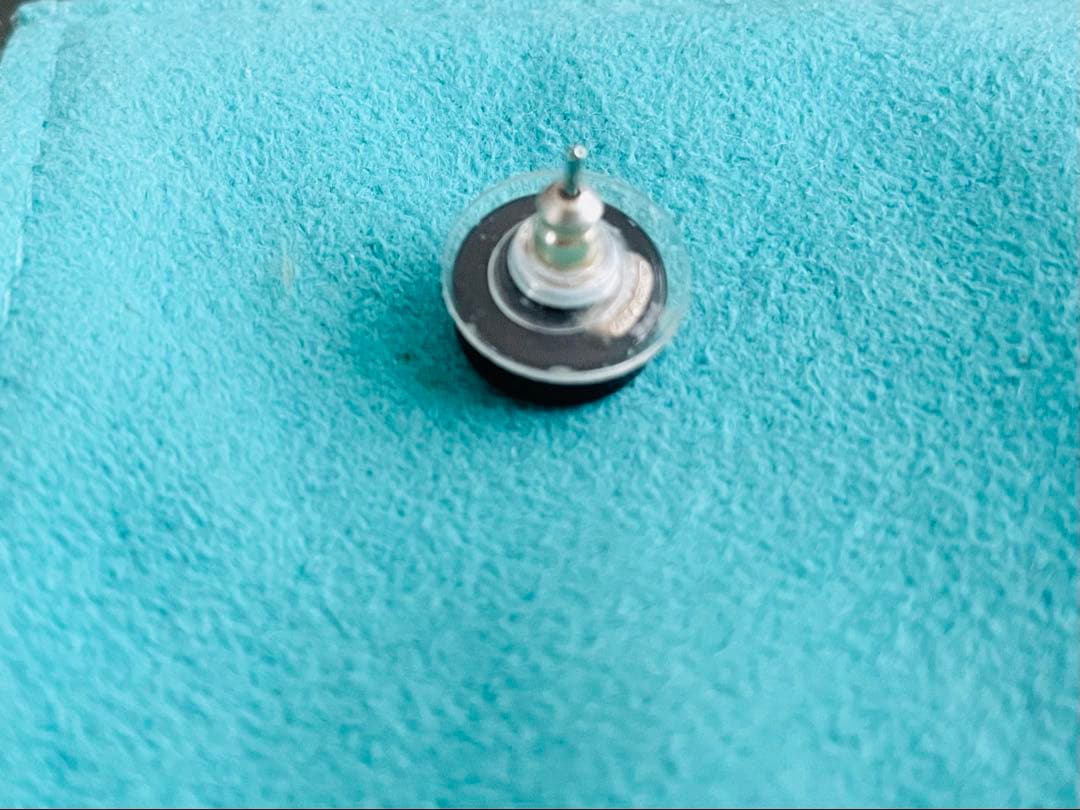 CHANEL ロゴ ミラーピアス【片耳のみ】