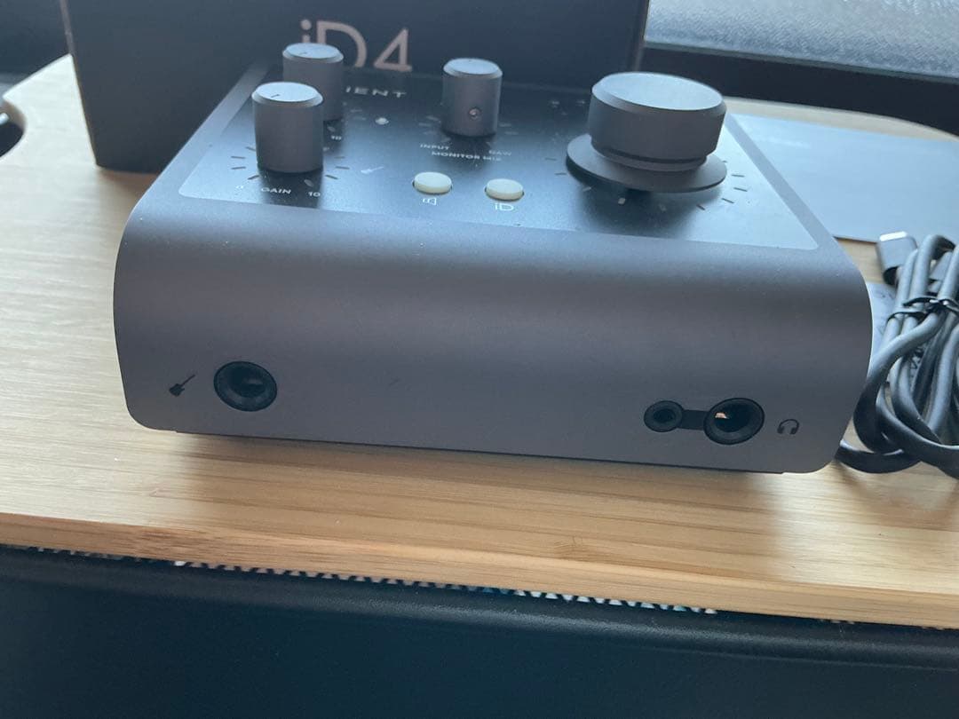 AUDIENT iD4mkIl オーディオインターフェイス