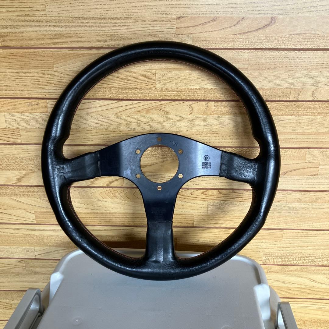 MOMO D35 スポーツステアリング 黒