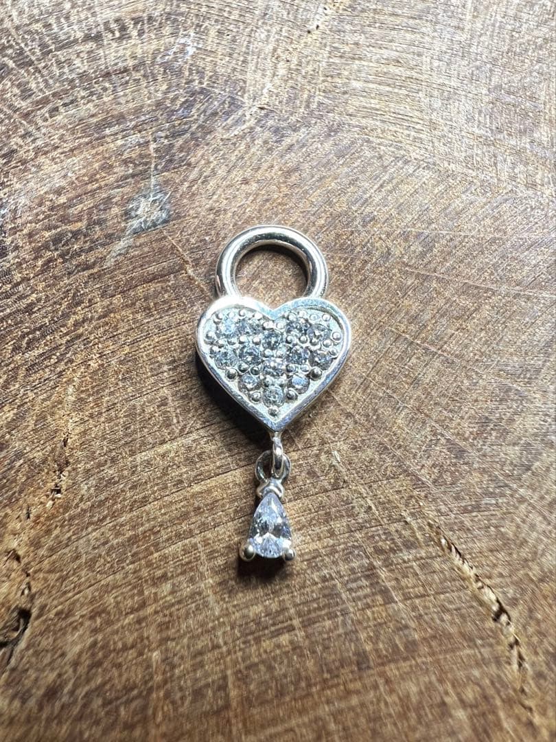 ⭐︎GOD ONLY KNOWS ⭐︎ PAVE HEART 片耳用