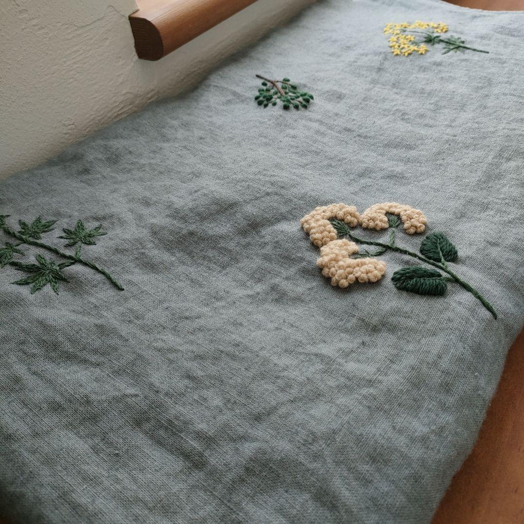 【リネン刺繍　Naoちゃん様オーダー専用ページ】マルチクロス　ボートポーチ