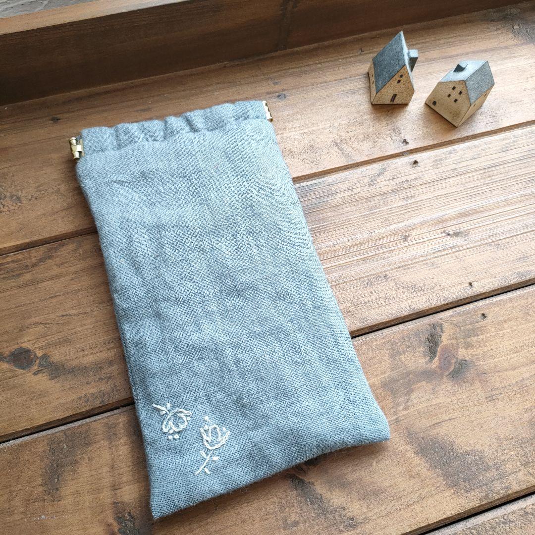 【リネン刺繍　Naoちゃん様オーダー専用ページ】マルチクロス　ボートポーチ