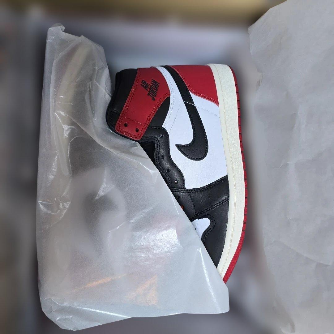 ちーこNike Air Jordan1　つま黒