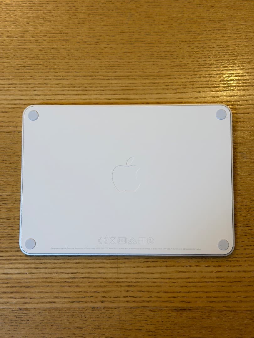 Apple Magic Trackpad 2 A1535 ホワイト ケーブル付き
