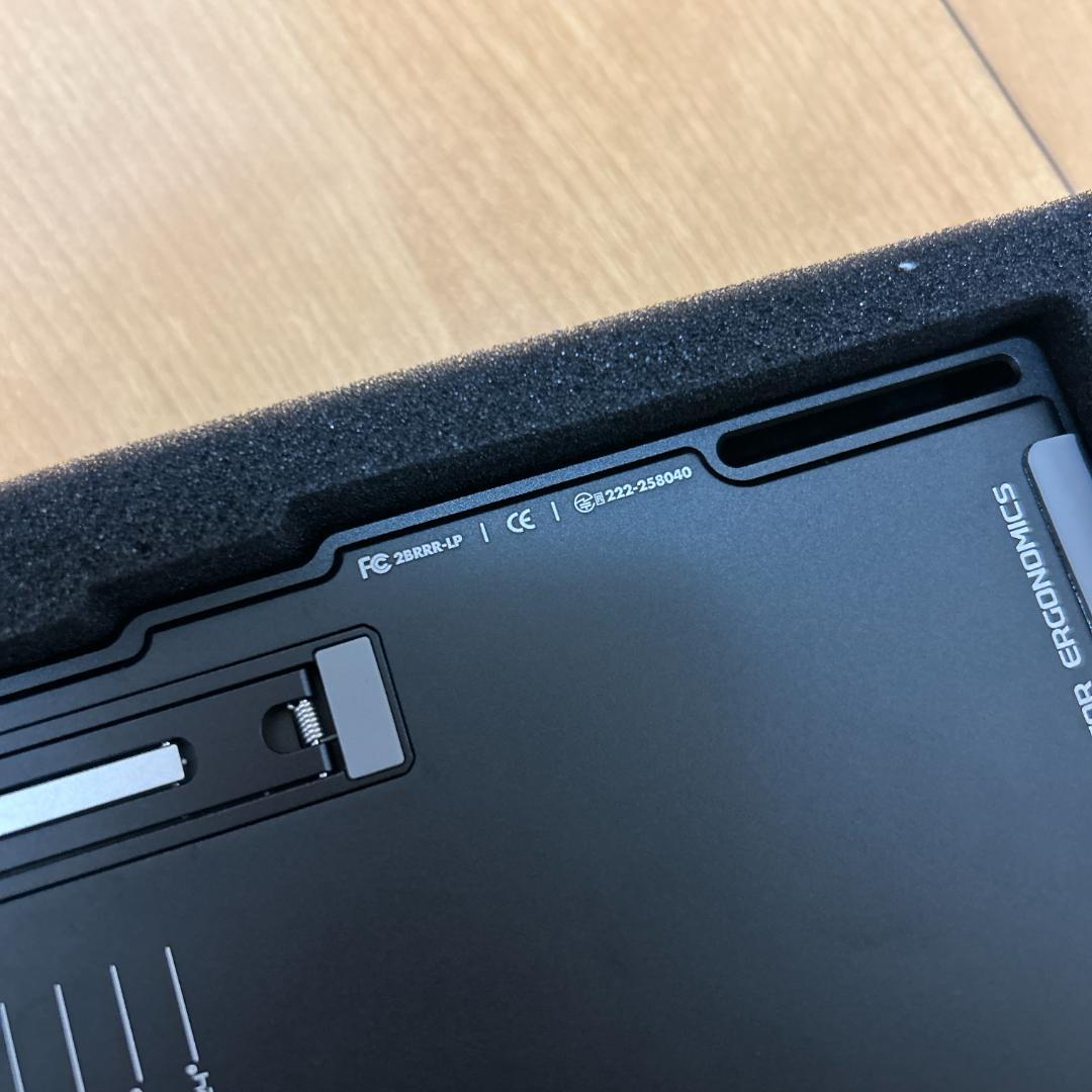 お*。様 Cornix LP 無線分割キーボード(New Black)