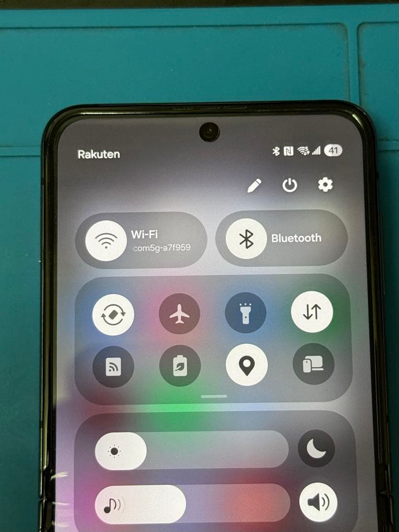 海外SIMフリー Samsung Galaxy Z Flip5 グラファイト
