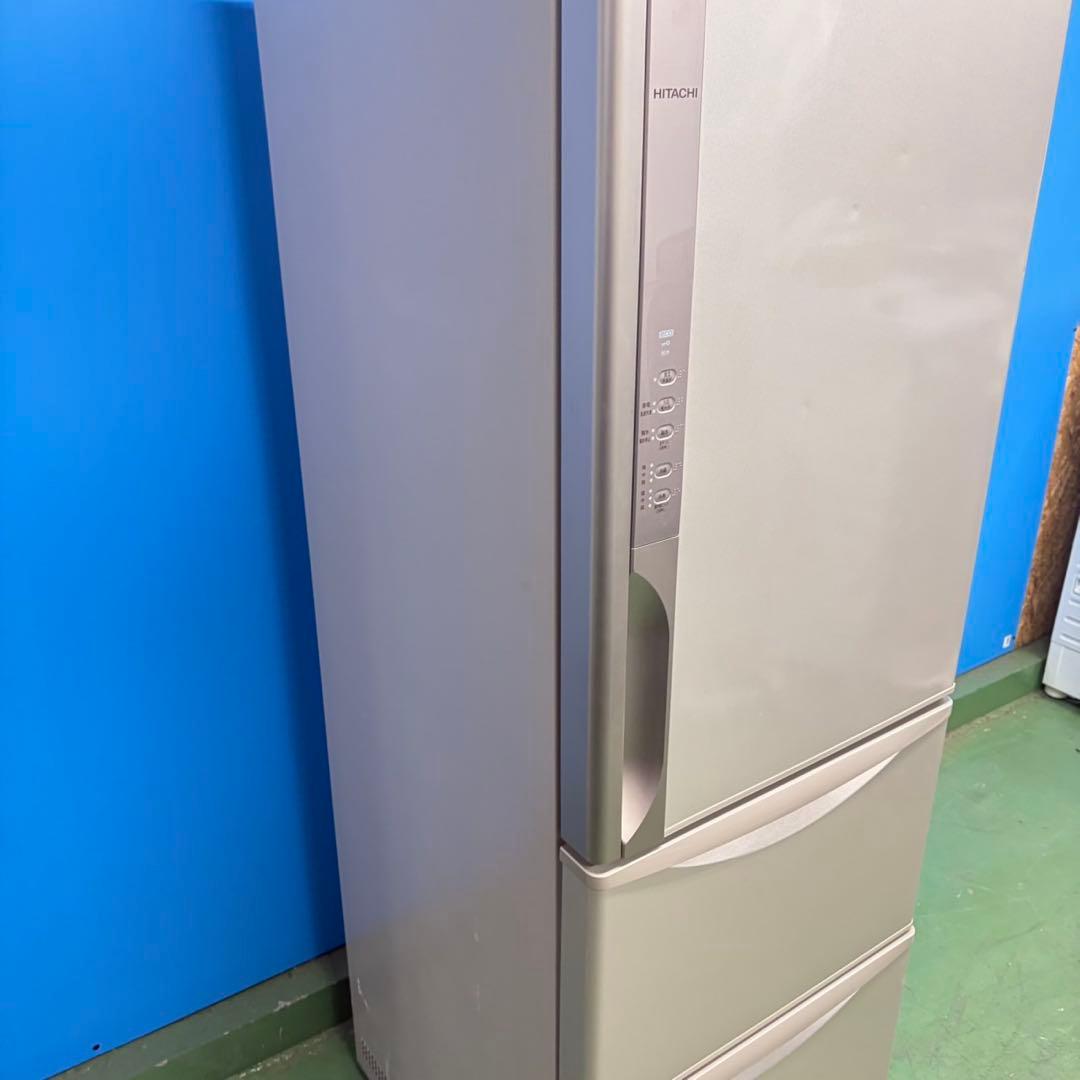 718 大型冷蔵庫　300L強 極美品　真空チルド　自動製氷機　一人暮らしにも！