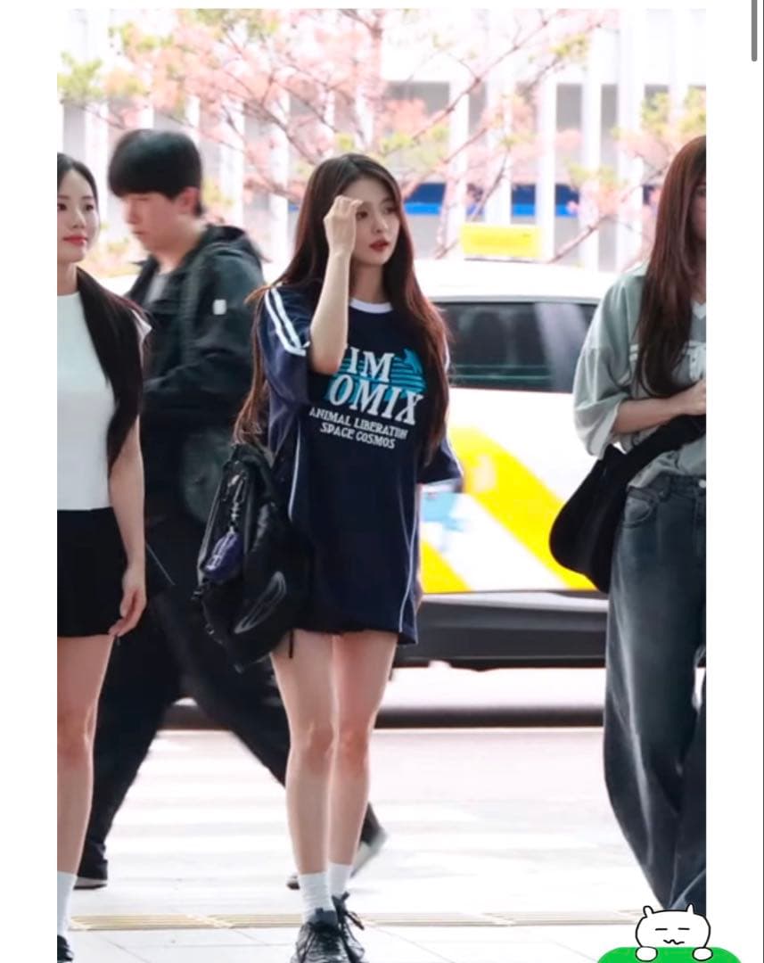 金欠学生 opening project バッグ　ナギョン、レイ着用