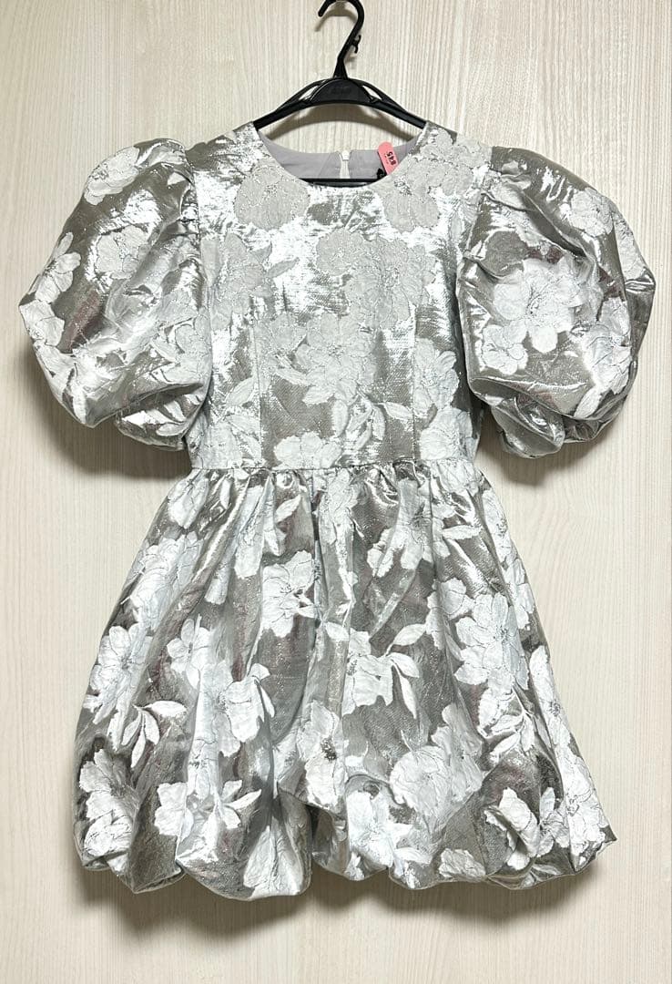スーツ・フォーマル・ドレス Sister Jane Silver sweeper jacqard dress