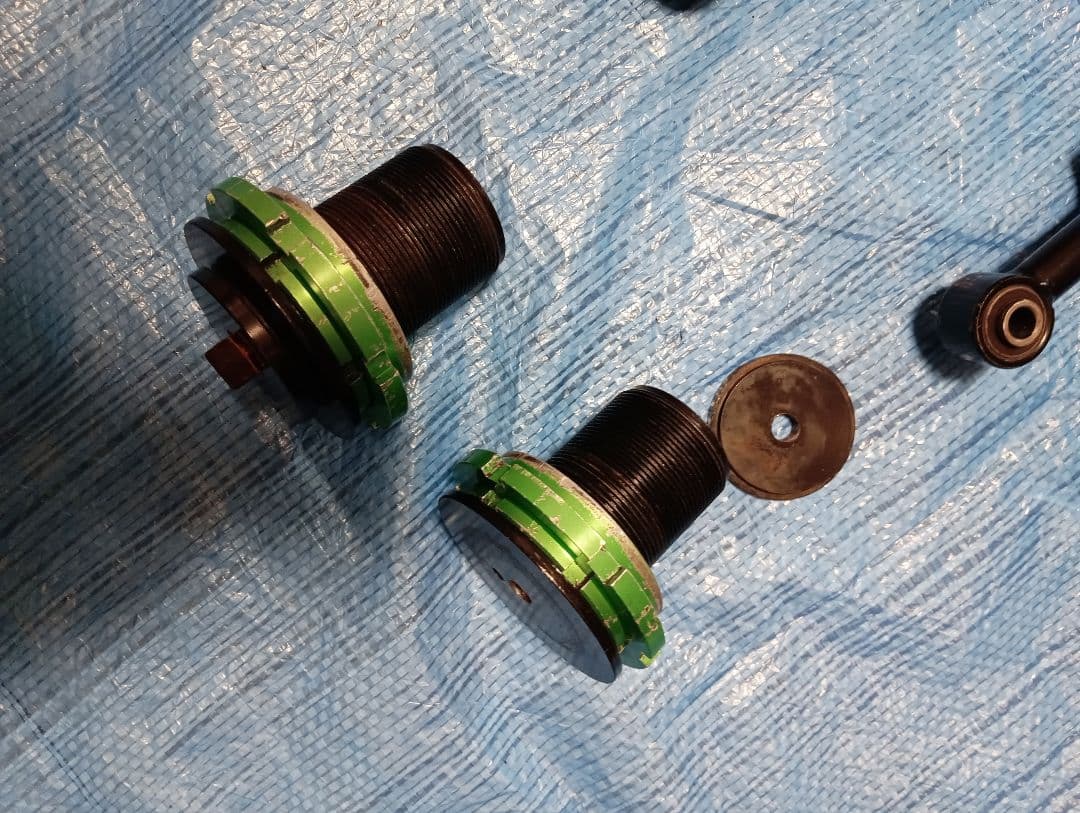 ★ダイハツイースla300s　車高調★ジャンク品/バネ４本、ベアリング付