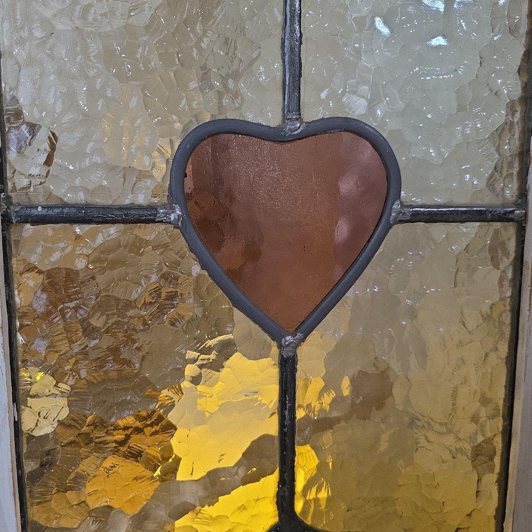 イギリスアンティーク　ステンドグラス　教会　波ガラス　ハート模様