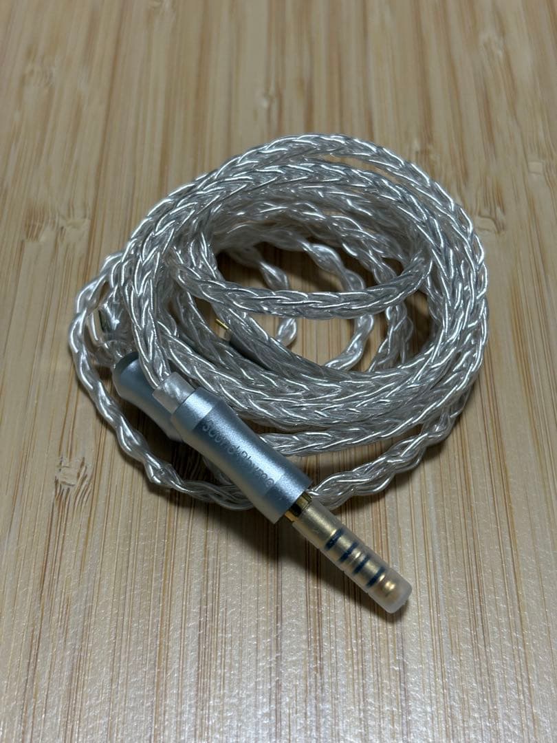 Sound Rhyme SR5 ほぼ未使用　ケーブル、イヤーピース未使用