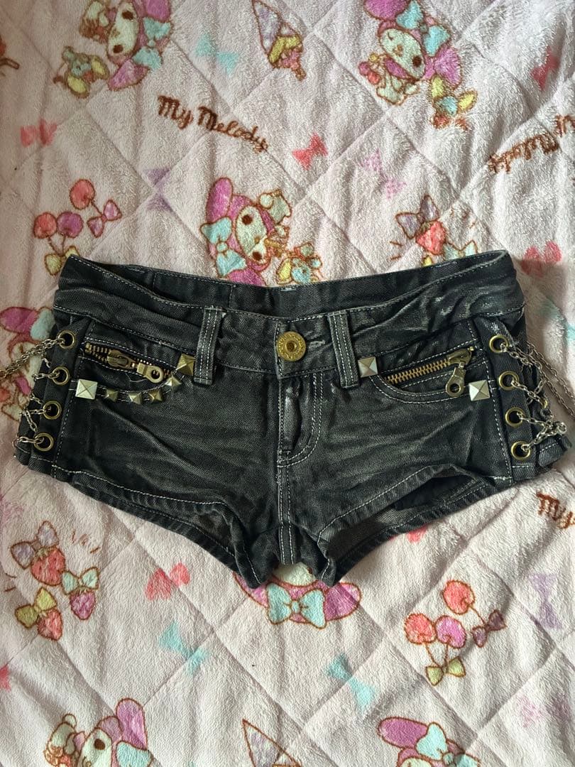 d.i.a.ダークグレー ショートパンツ サイズ26