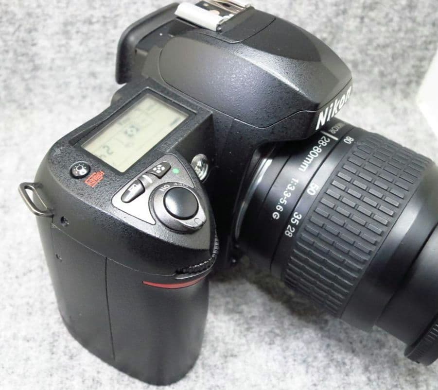 Nikon D70s　ズームレンズ付