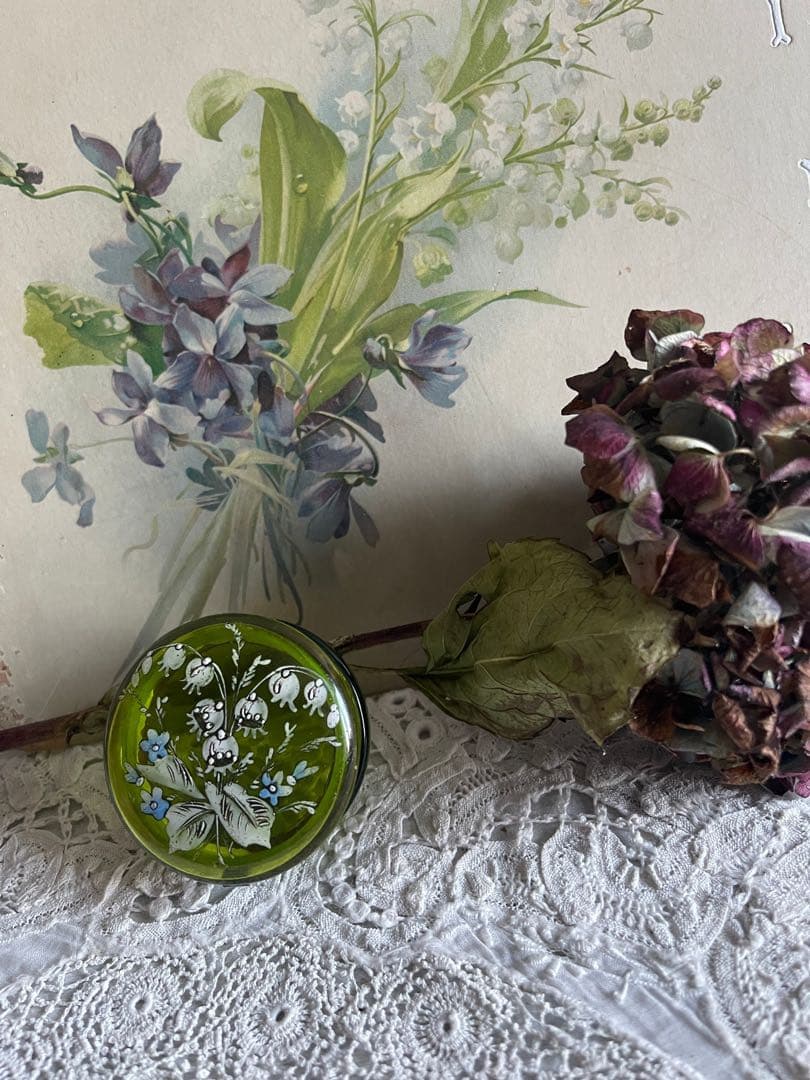 【お66】12 フランス　アンティーク　すずらん　鈴蘭　ガラス　小物入れ