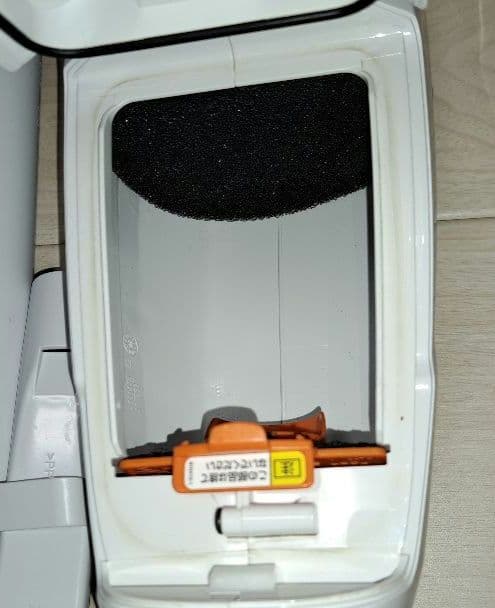 マキタ　充電式クリーナーCL107FD【バッテリー無し】ショートサイクロン付き