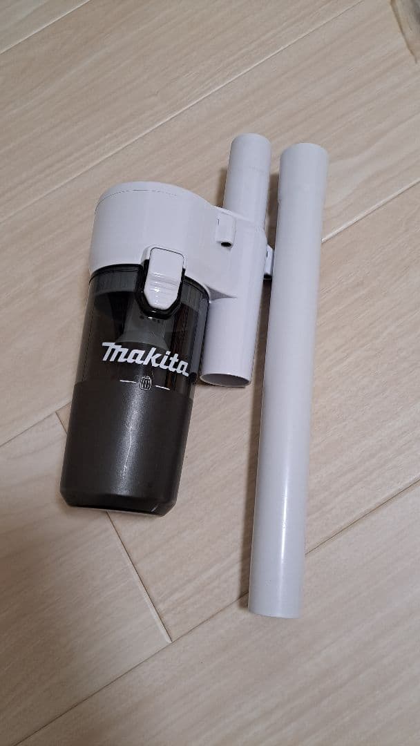 マキタ　充電式クリーナーCL107FD【バッテリー無し】ショートサイクロン付き