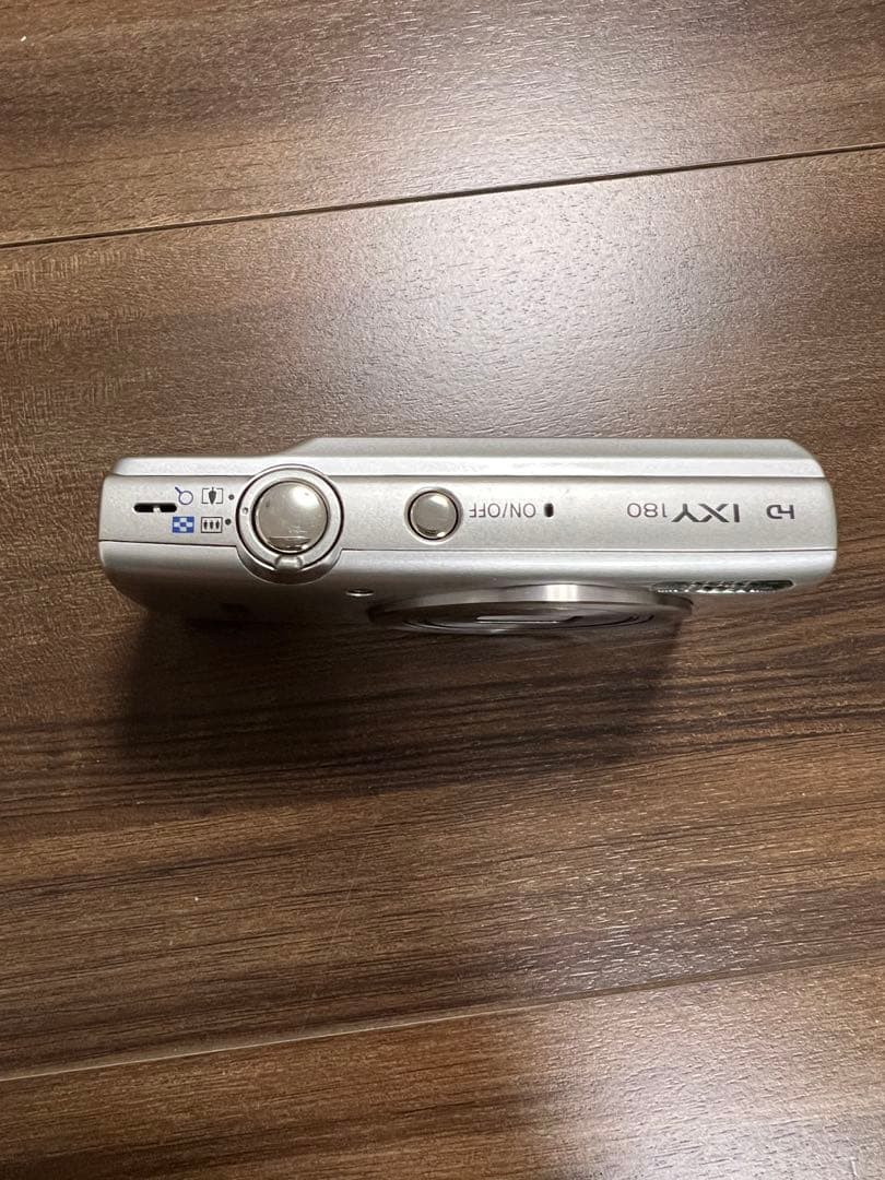 Canon IXY180 シルバー