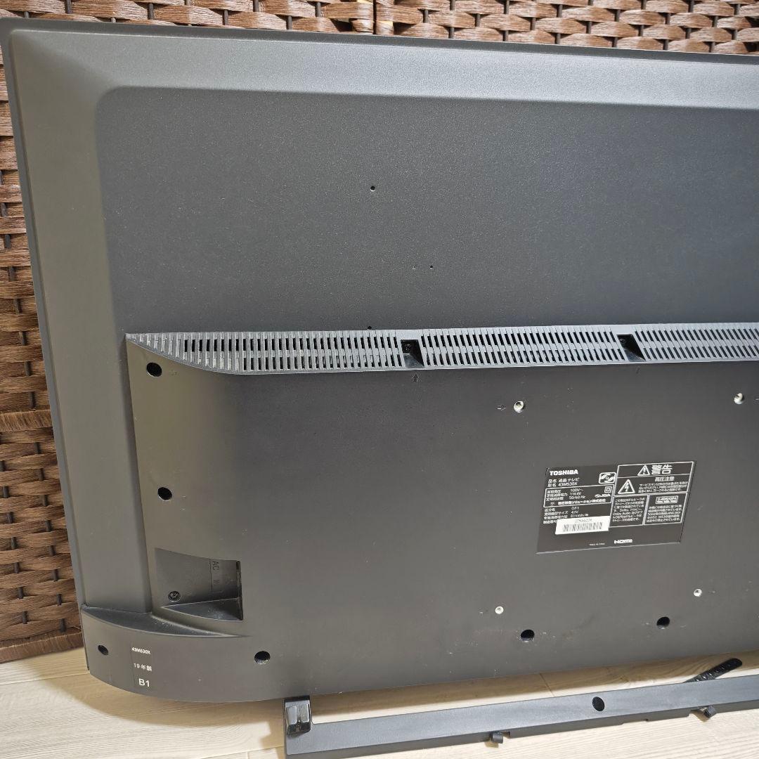 【極美品】東芝 43V型 4Kチューナー搭載 液晶テレビ レグザ 43M530X