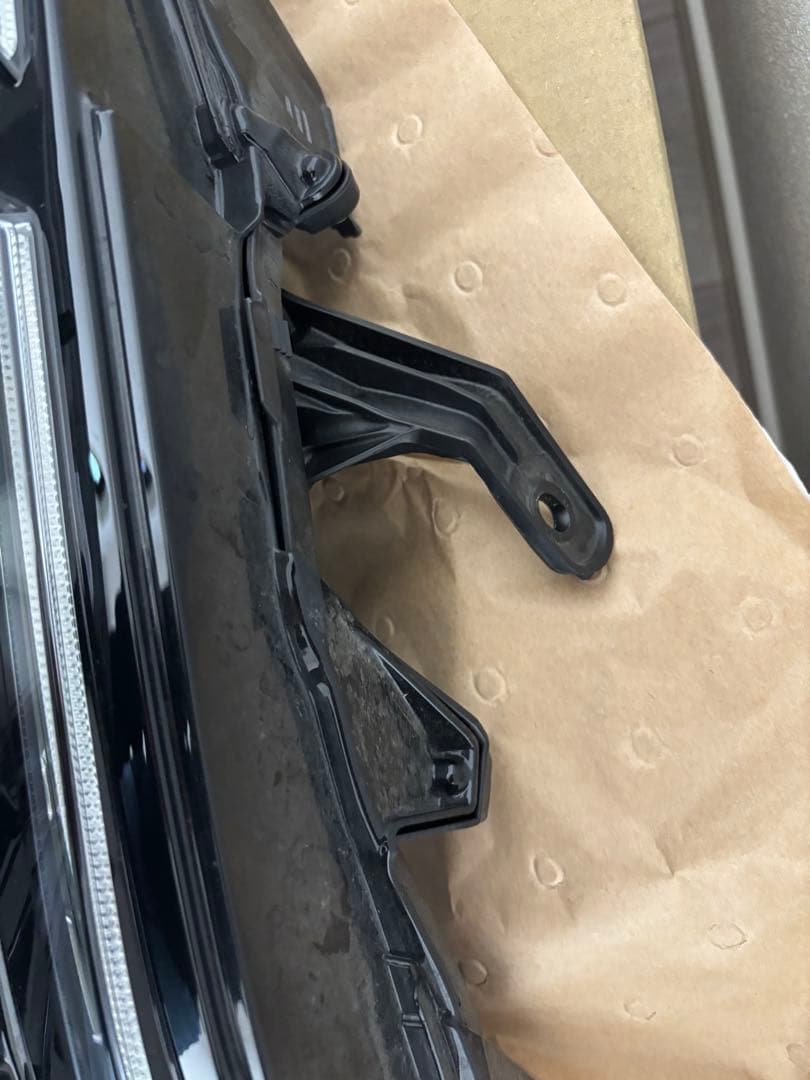 アクシス　クラウンスポーツ　ヘッドライト　左