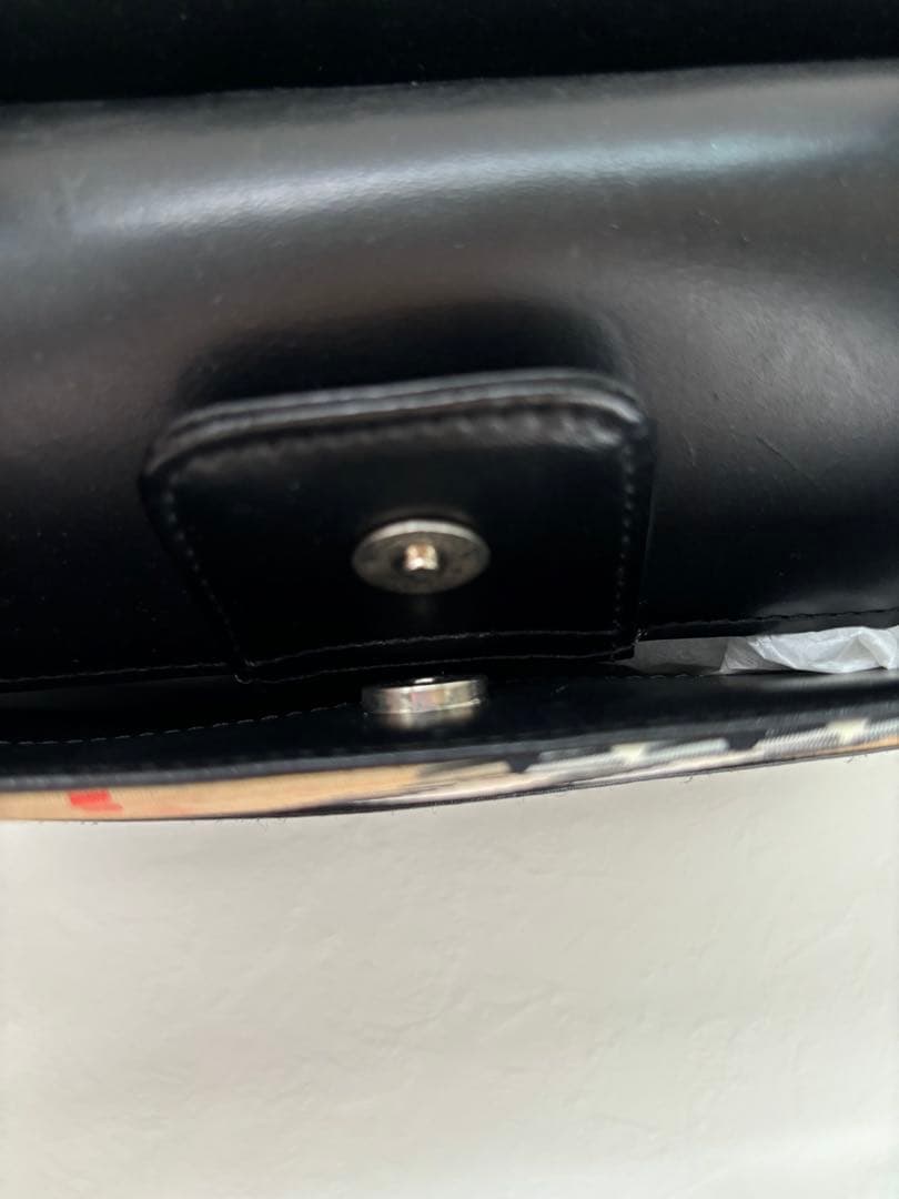 未使用品　BURBERRY （バーバリー）ブラックレザー　チェック柄バック