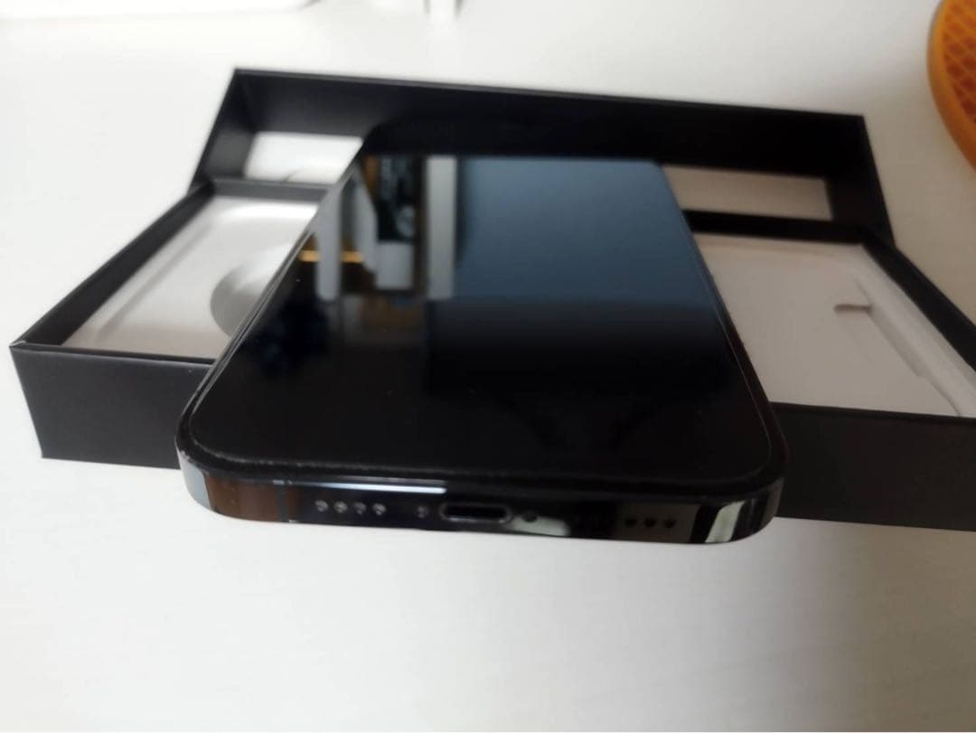 iPhone12promax iPhone 本体