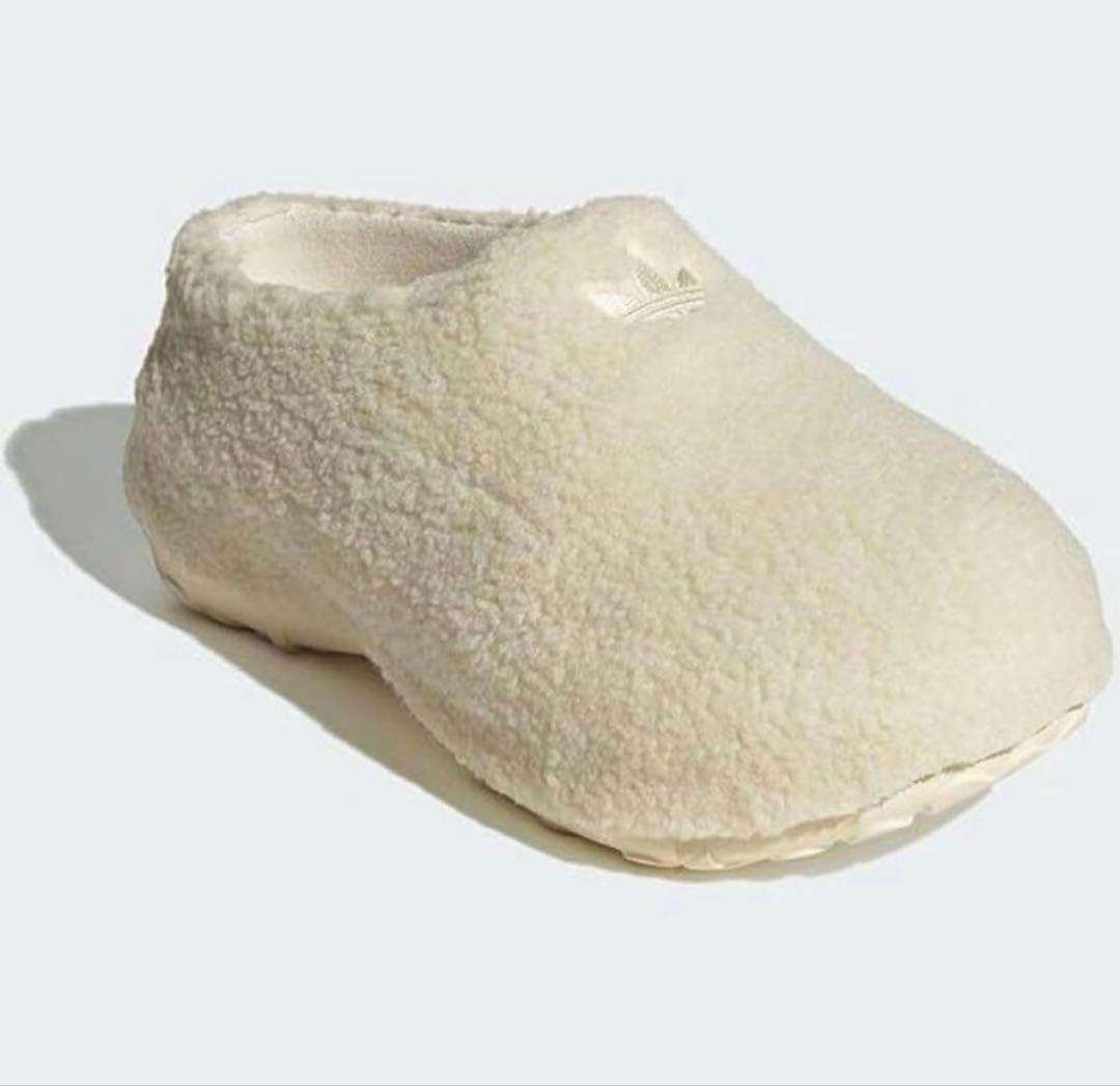 新品未使用アディダス adidas アディフォーム スタンミュール レディース￼