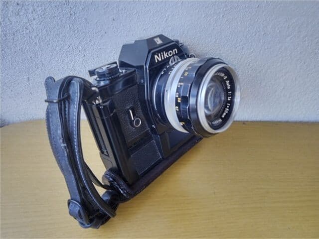 ㈱ニコン贈の銘が入った品！実働品！Nikon EM +モータードライブMD-E付