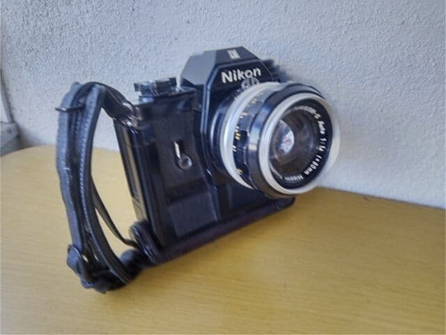 ㈱ニコン贈の銘が入った品！実働品！Nikon EM +モータードライブMD-E付