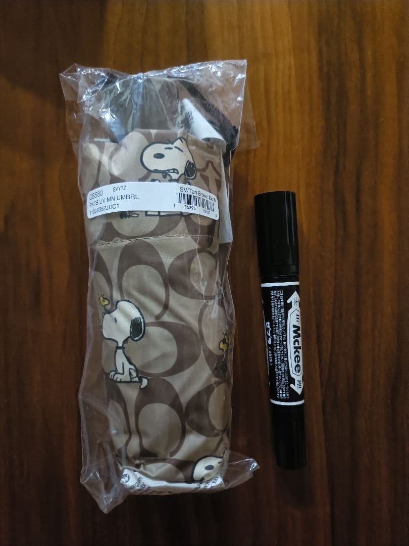 【本日のみ値引き】コーチ　スヌーピーコラボ　折りたたみ傘 晴雨兼用